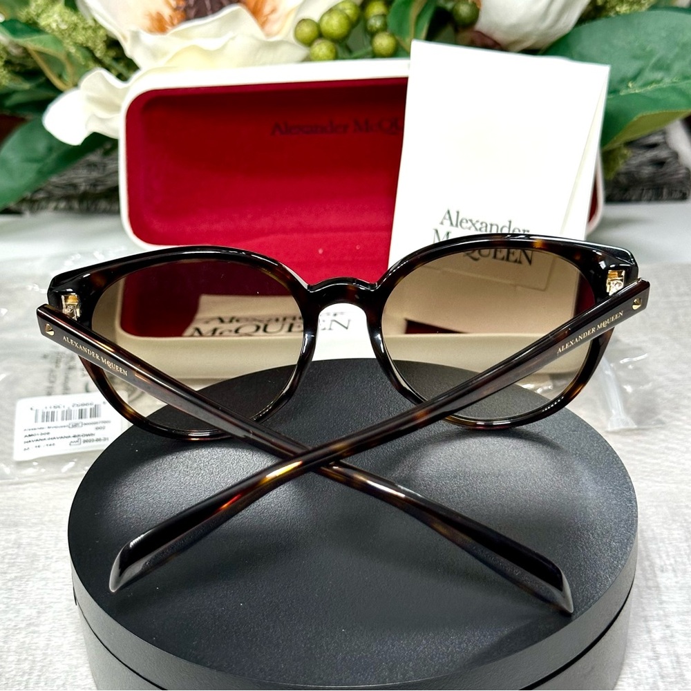 NEW! Alexander McQueen Edge Cateye Sunglasses 55mm - Picture 8 of 8